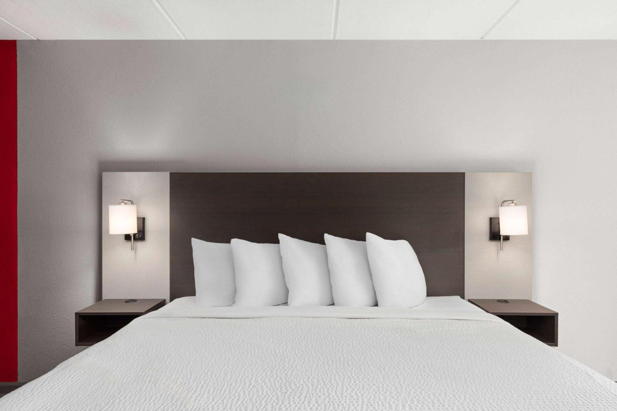 Ramada By Wyndham Bainbridge Hotel ภายนอก รูปภาพ