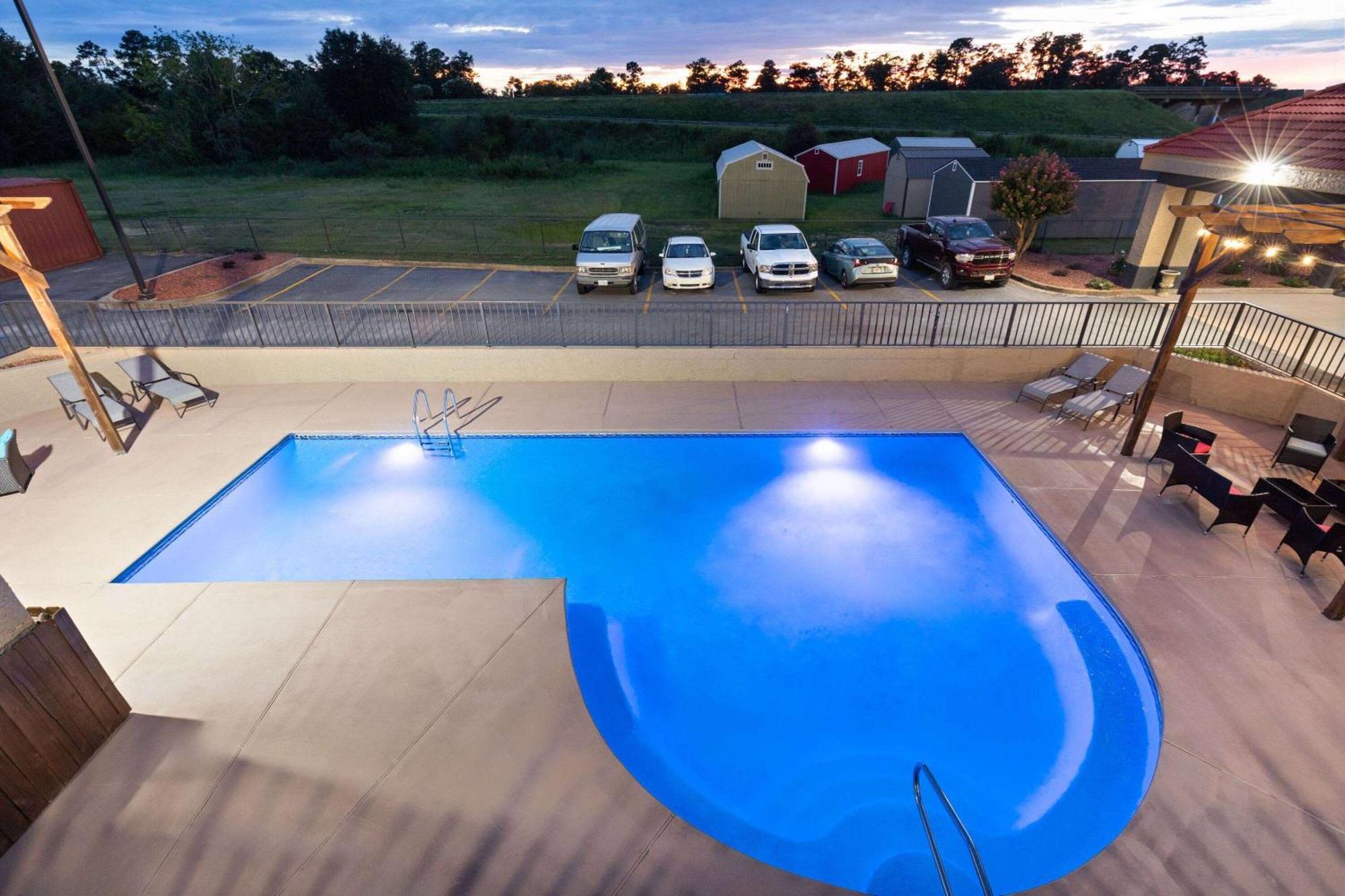 Ramada By Wyndham Bainbridge Hotel ภายนอก รูปภาพ
