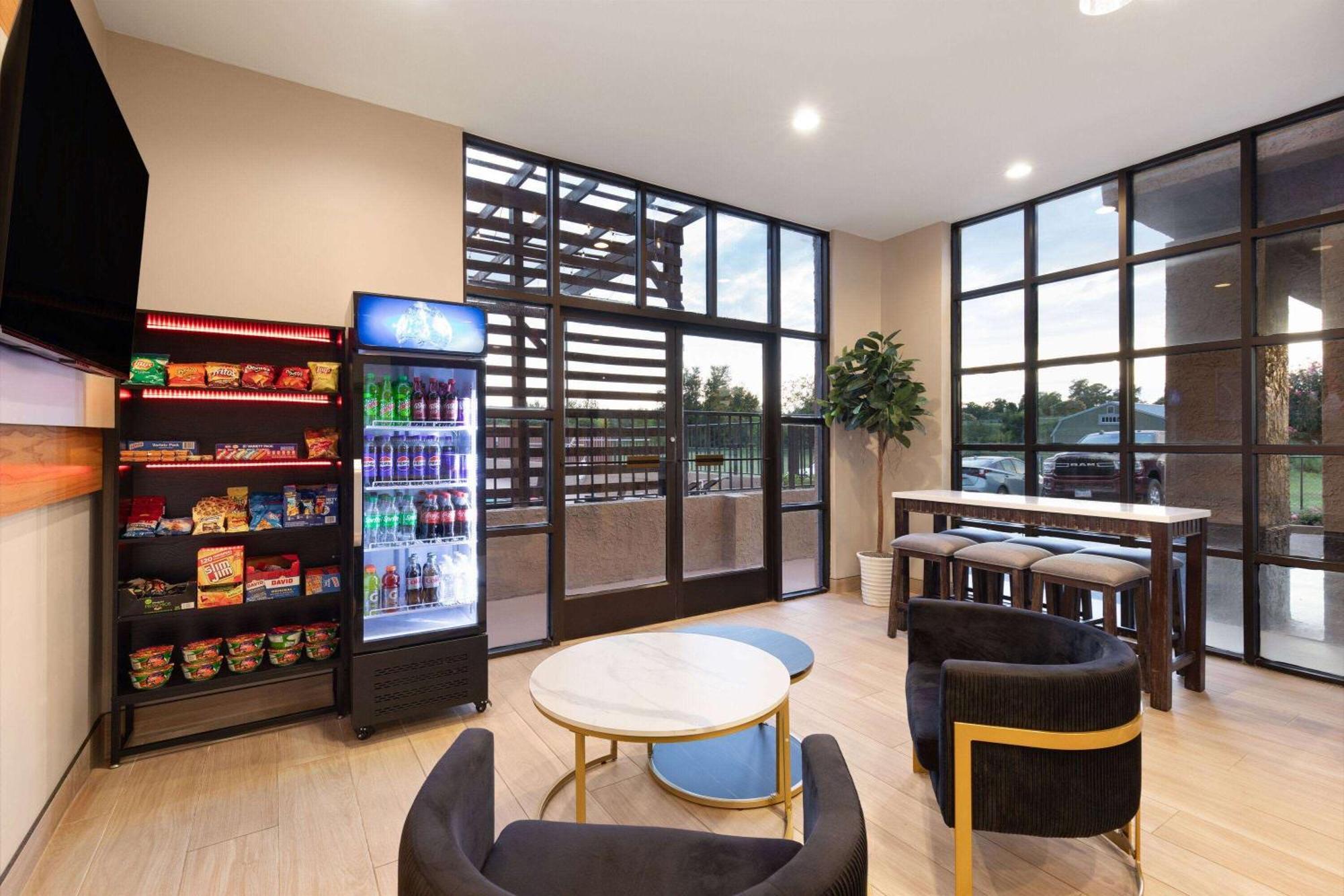 Ramada By Wyndham Bainbridge Hotel ภายนอก รูปภาพ